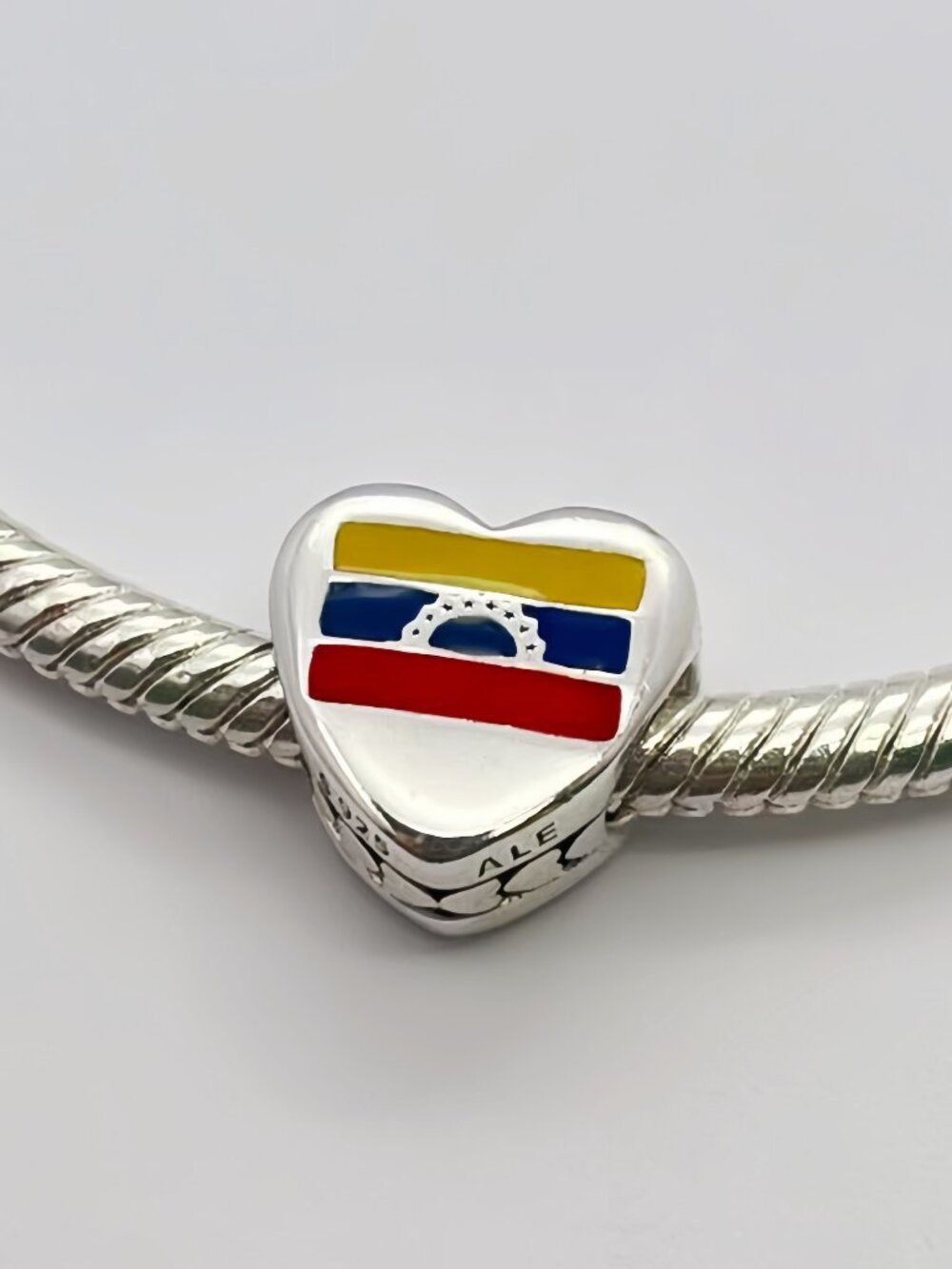 Pandora Venezuela Exclusive Country Heart Flag Colors Charm